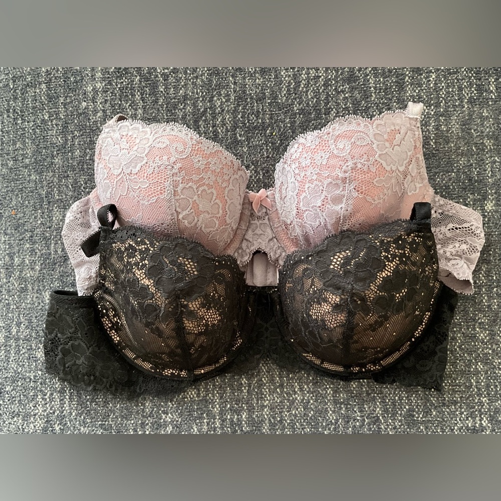 Victoria’s Secret Angels padded lace bras (set of 2) size 36B